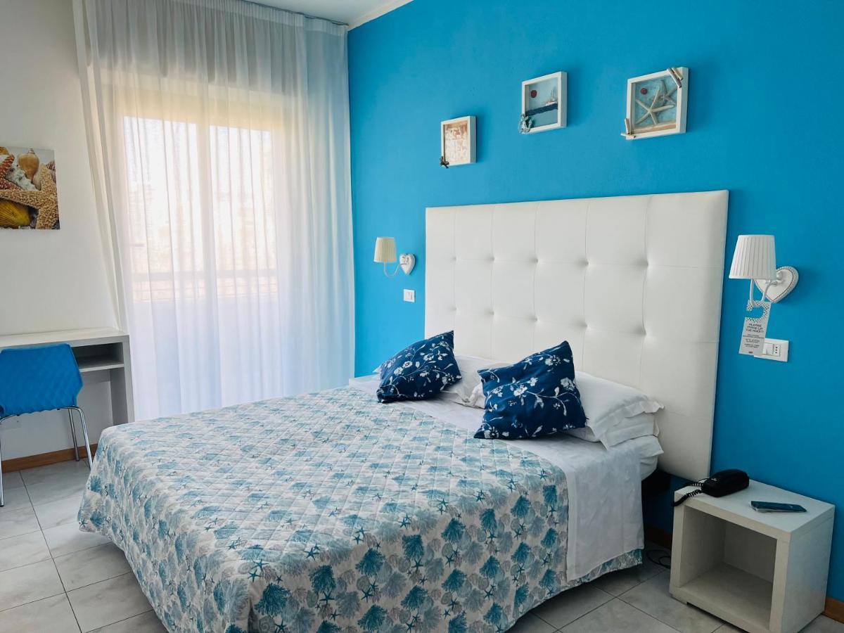 Hotel Betty Personal Style And Beach Village Rímini Exterior foto