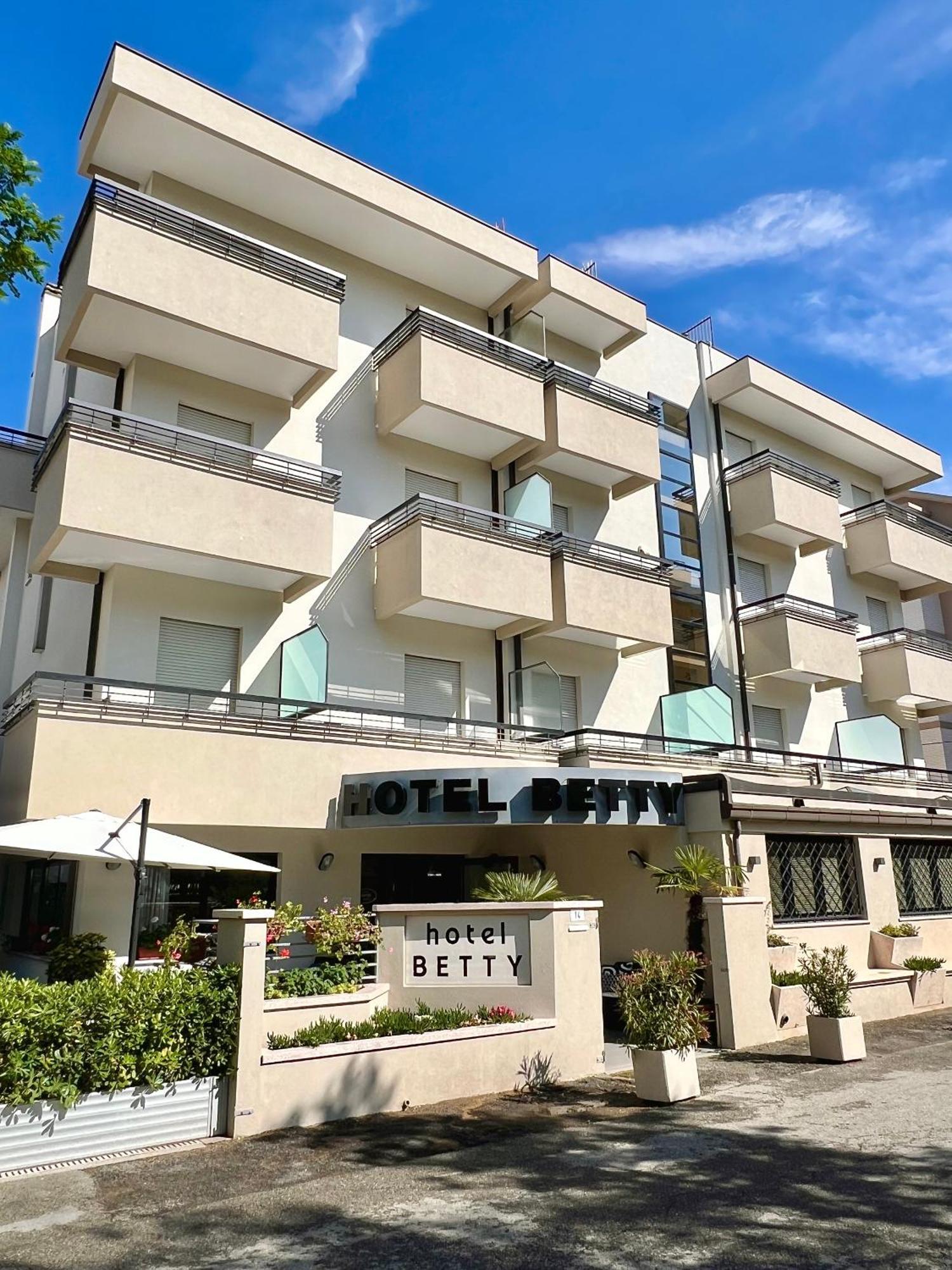 Hotel Betty Personal Style And Beach Village Rímini Exterior foto