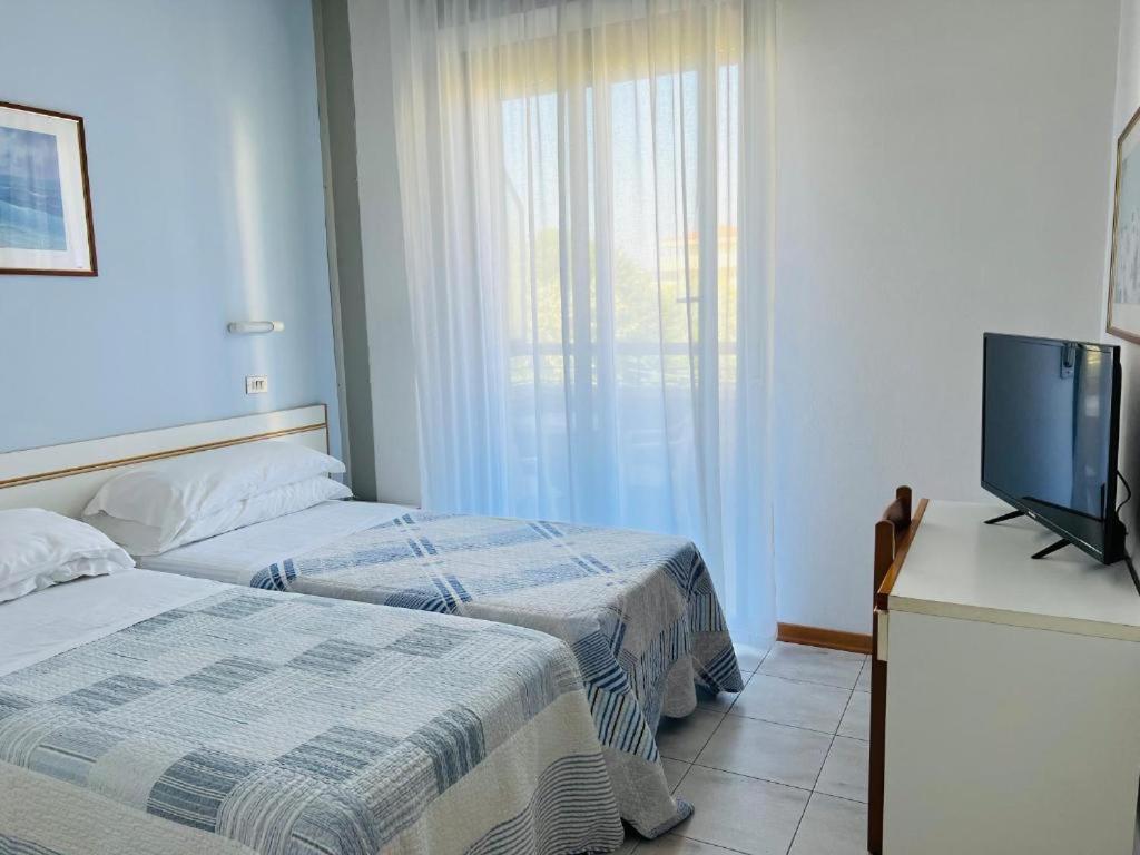 Hotel Betty Personal Style And Beach Village Rímini Exterior foto